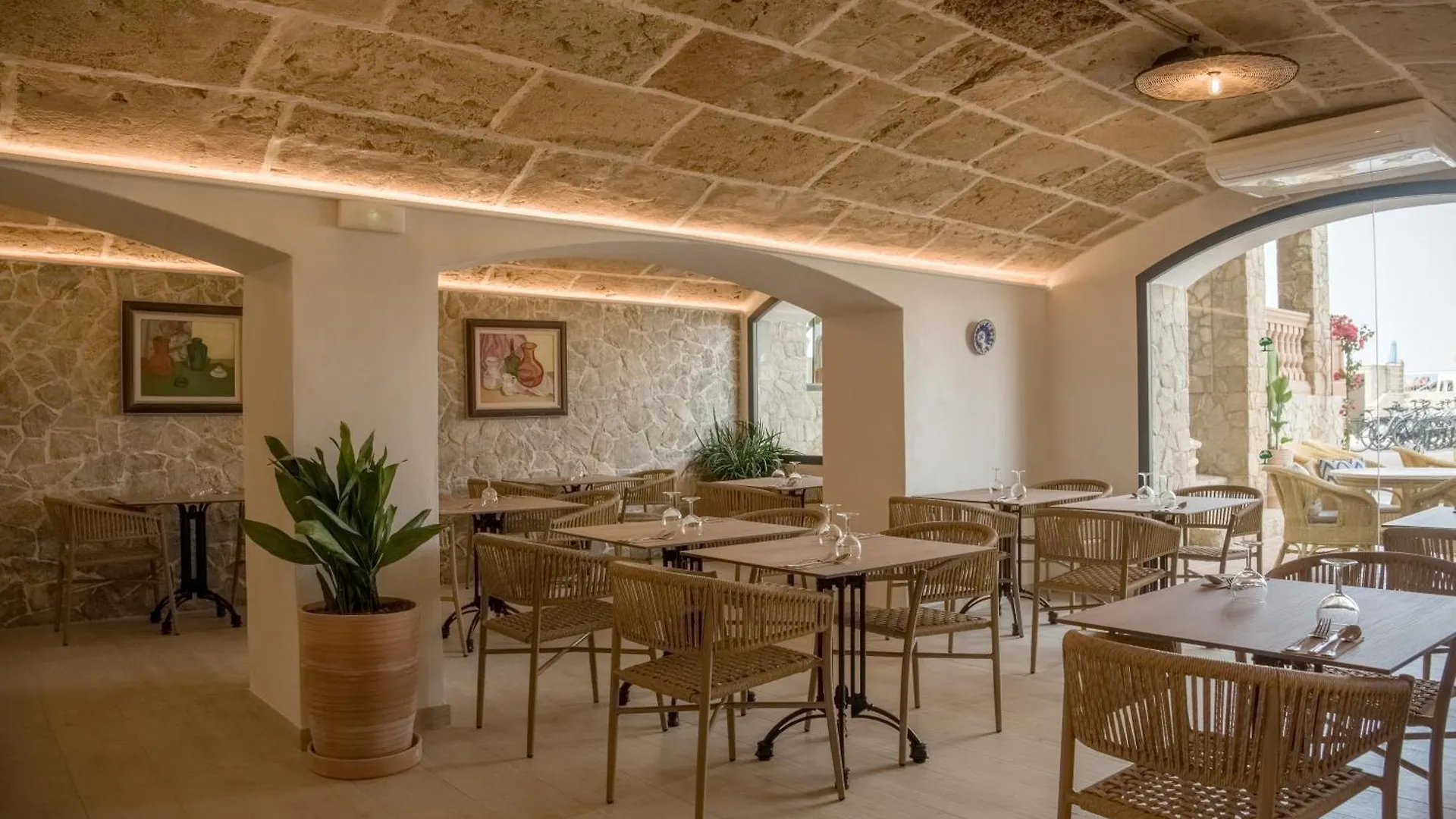 Hotel More Алькудия